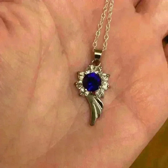 Sapphire/Diamond Style Angel Wing Necklace J5 - Picture 6 of 6